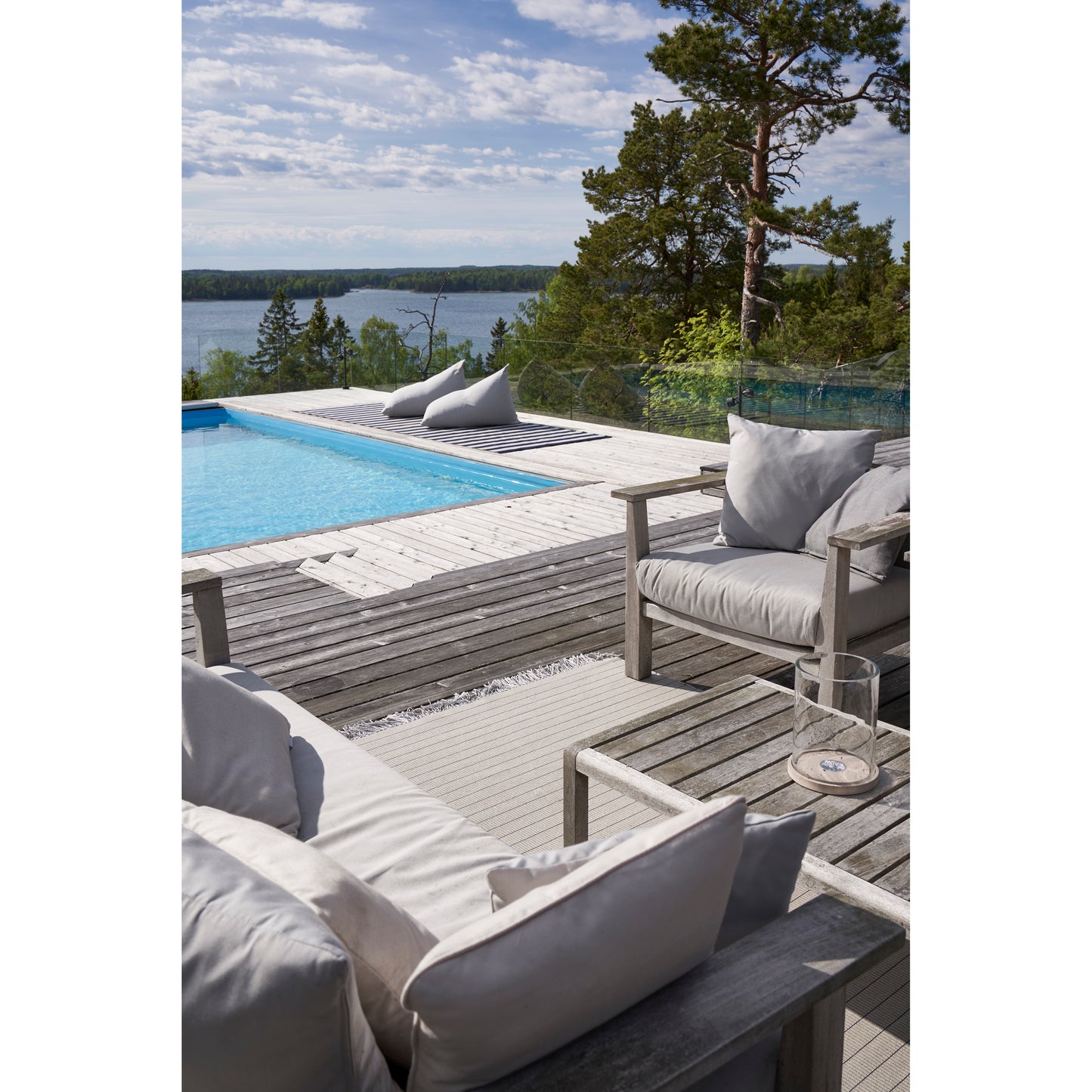 Woodnotes IN/OUT outdoor rugs