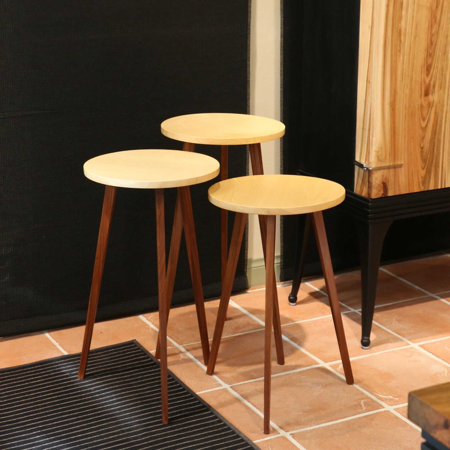 Siro side table