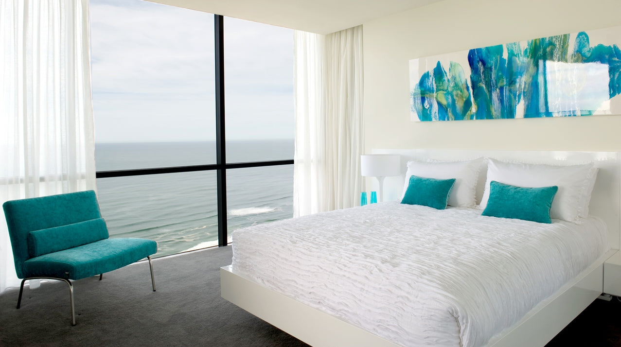 Circle on Cavill Apartment