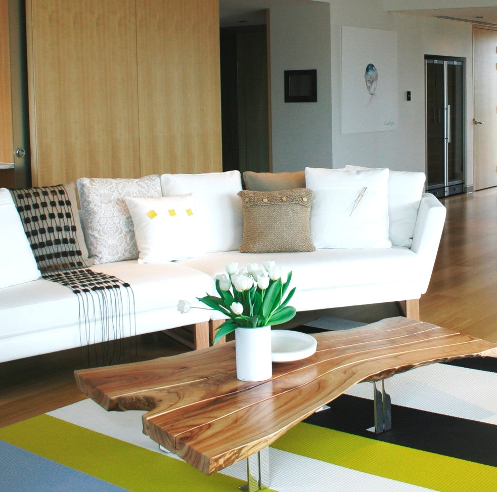 Pietari curved sofa by Deka