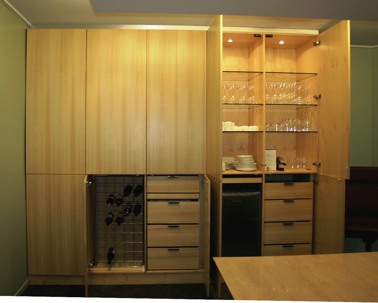 Deka Design - boardroom joinery