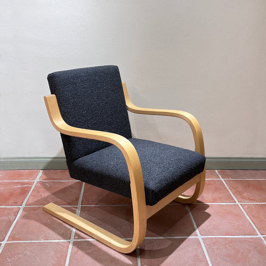 Artek 402 chair restoration by deka