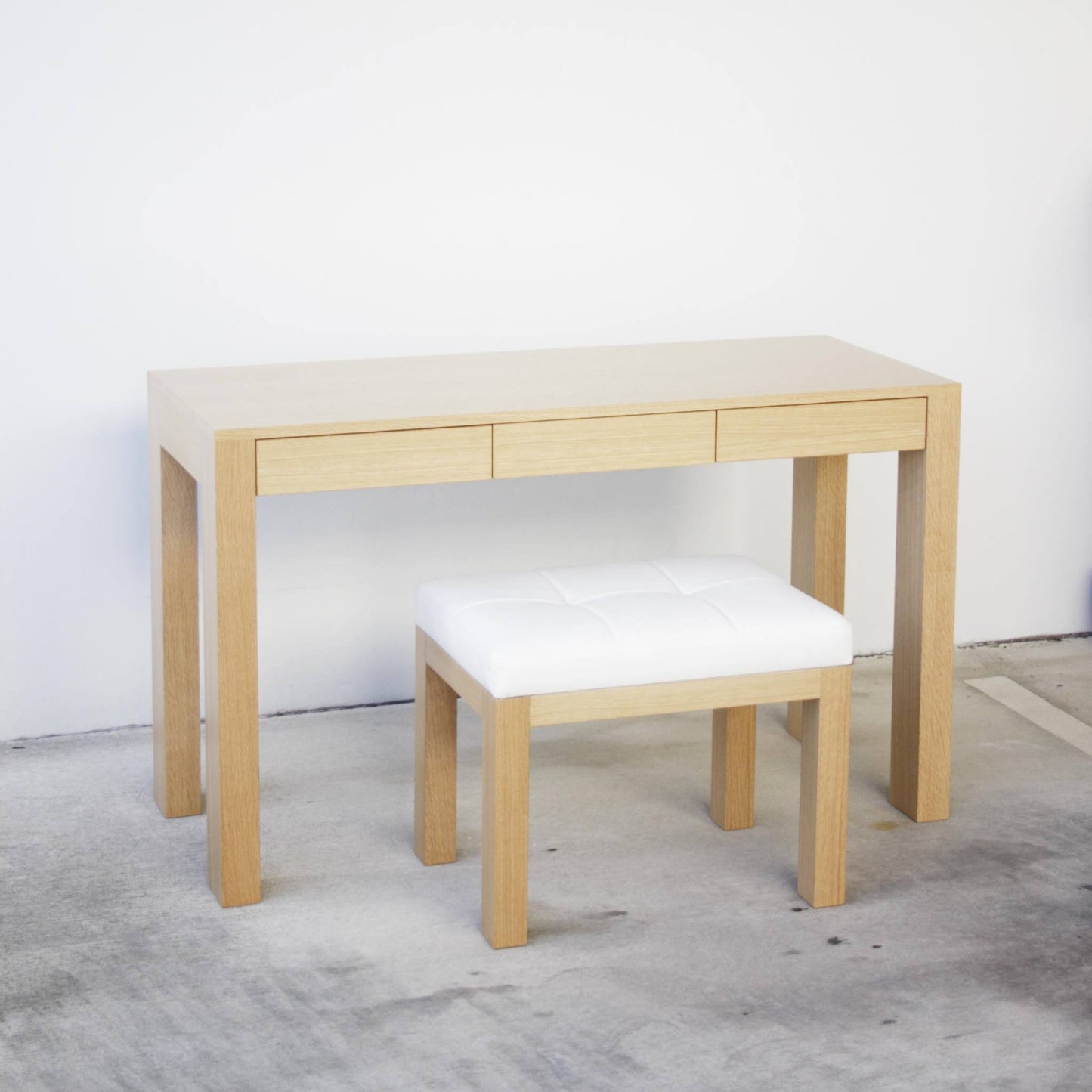 dressing table