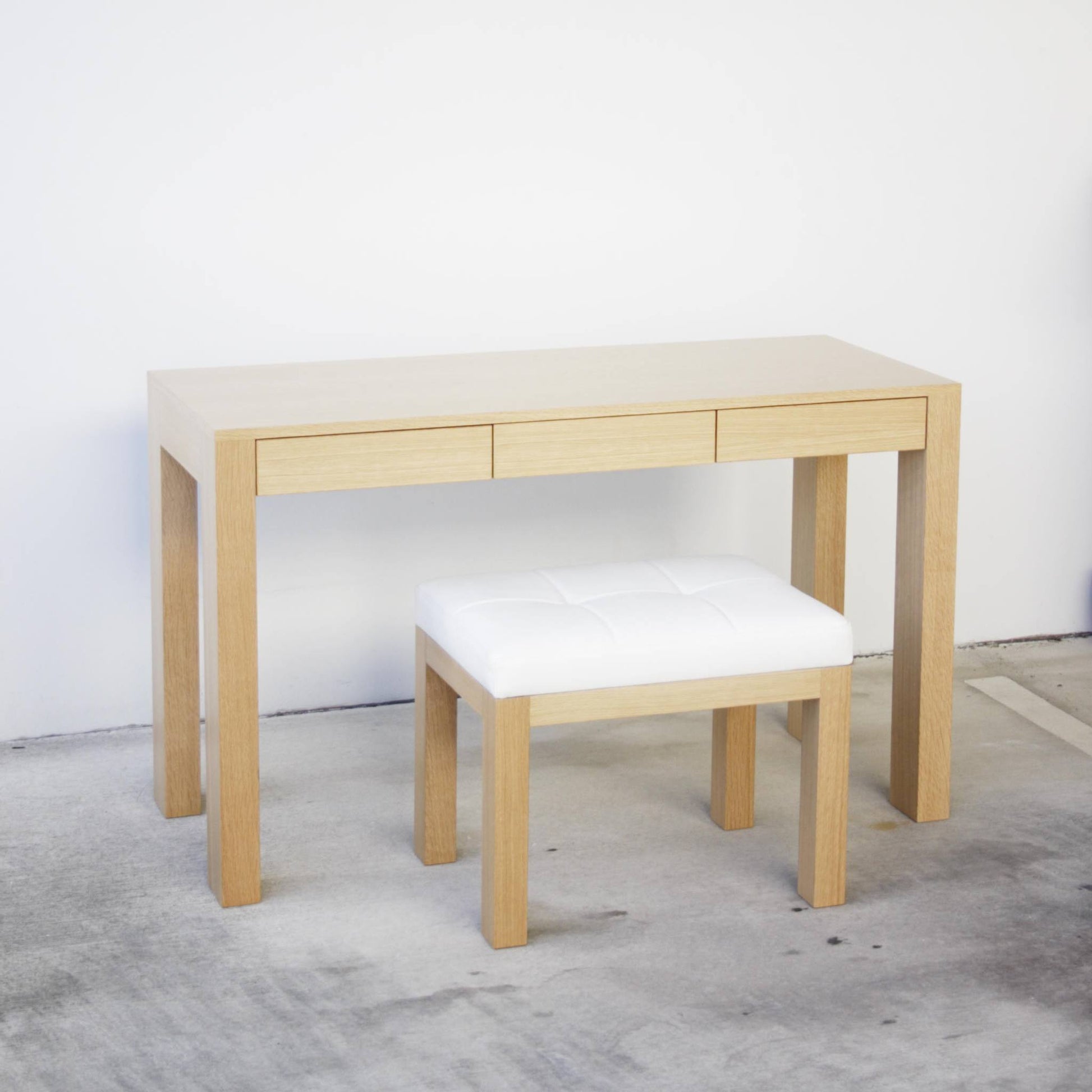 dressing table