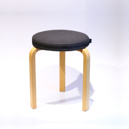 Seat pad for Artek stool by Deka