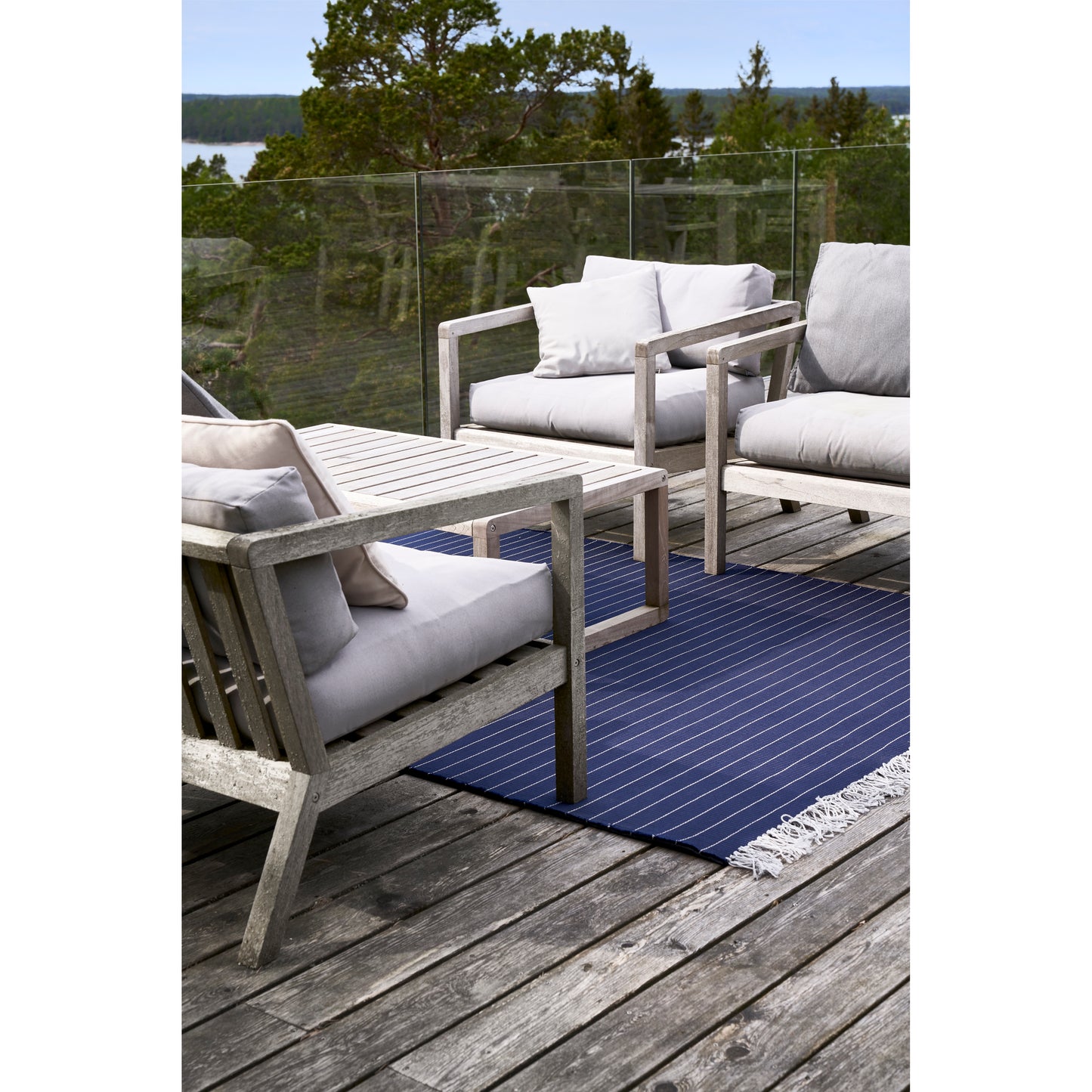 Woodnotes IN/OUT outdoor rugs