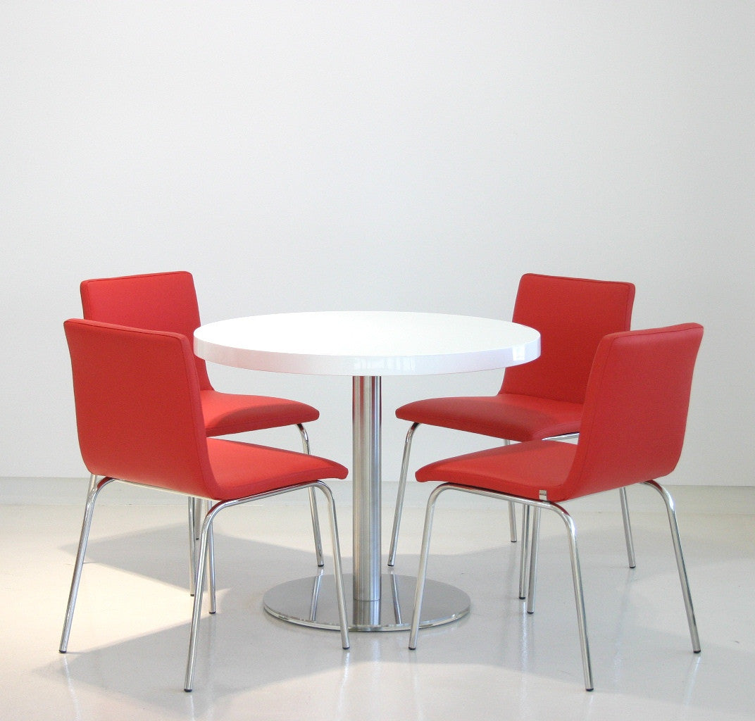 Neo table with Alexander chairs by Deka