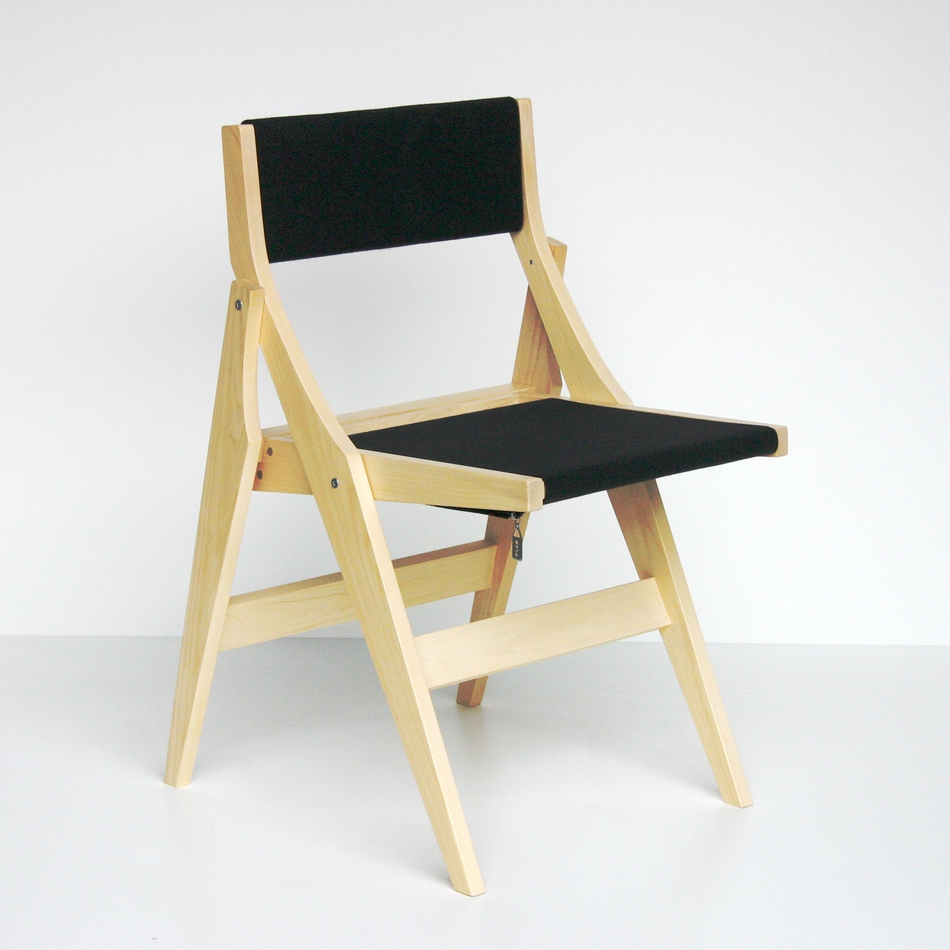 trans-form-it dining chair by Deka